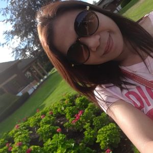 Meet your Posher, Alma